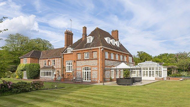 Luxury Residence Surrey
