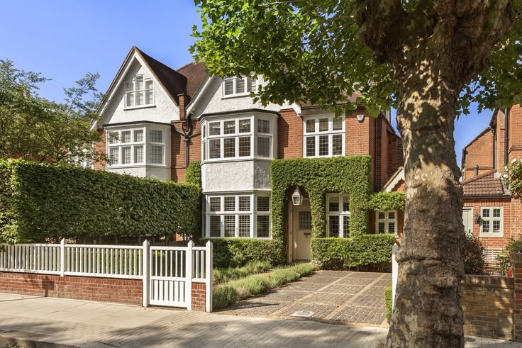 Contemporary Villa Birmingham